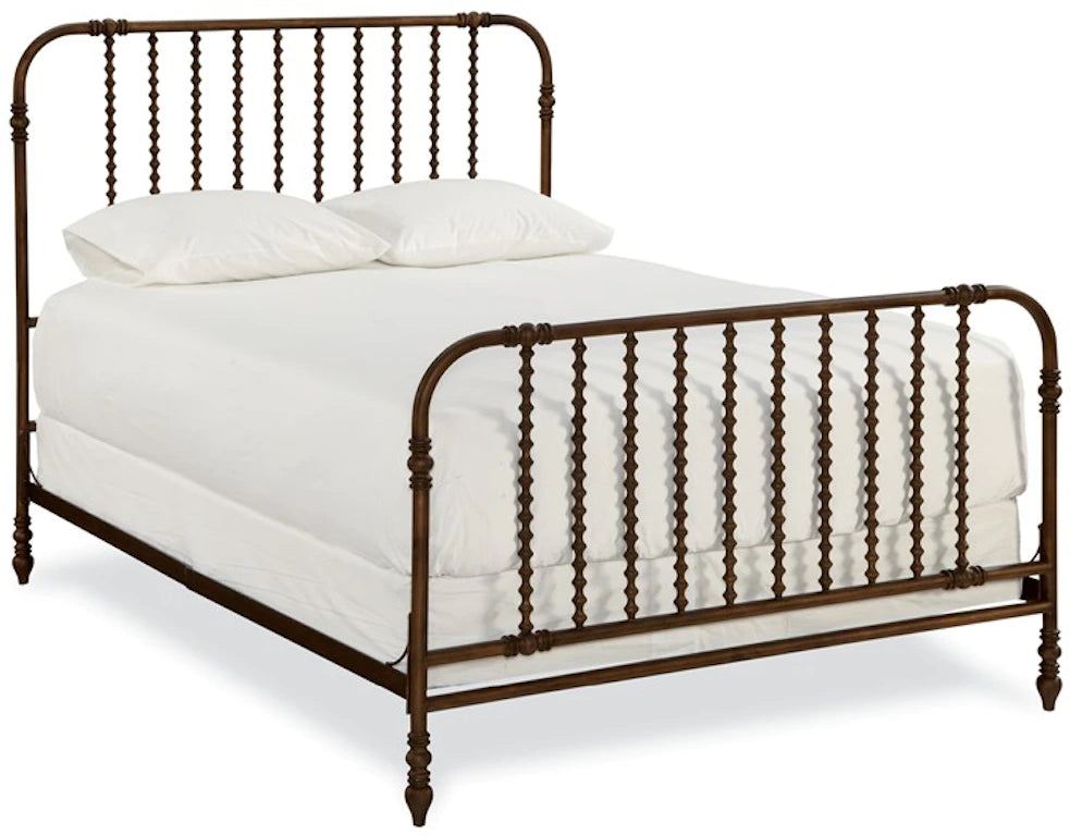 UNIVERSAL - CURATED THE GUEST ROOM QUEEN BED