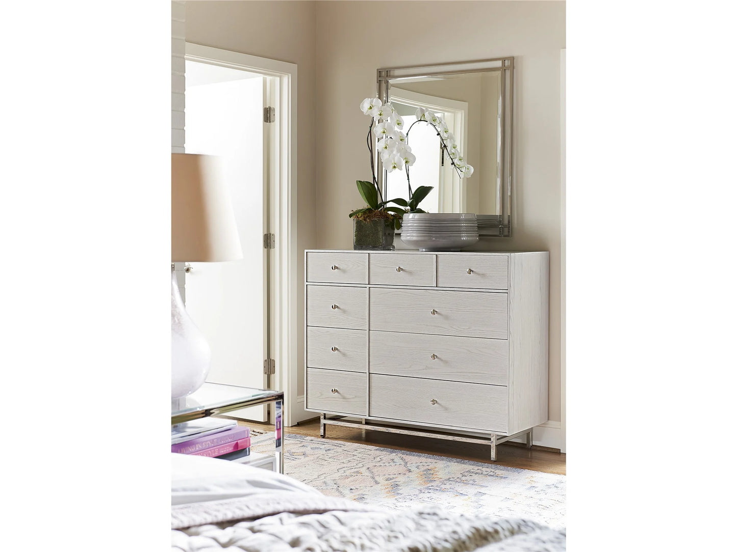 UNIVERSAL - PARADOX DRESSING CHEST