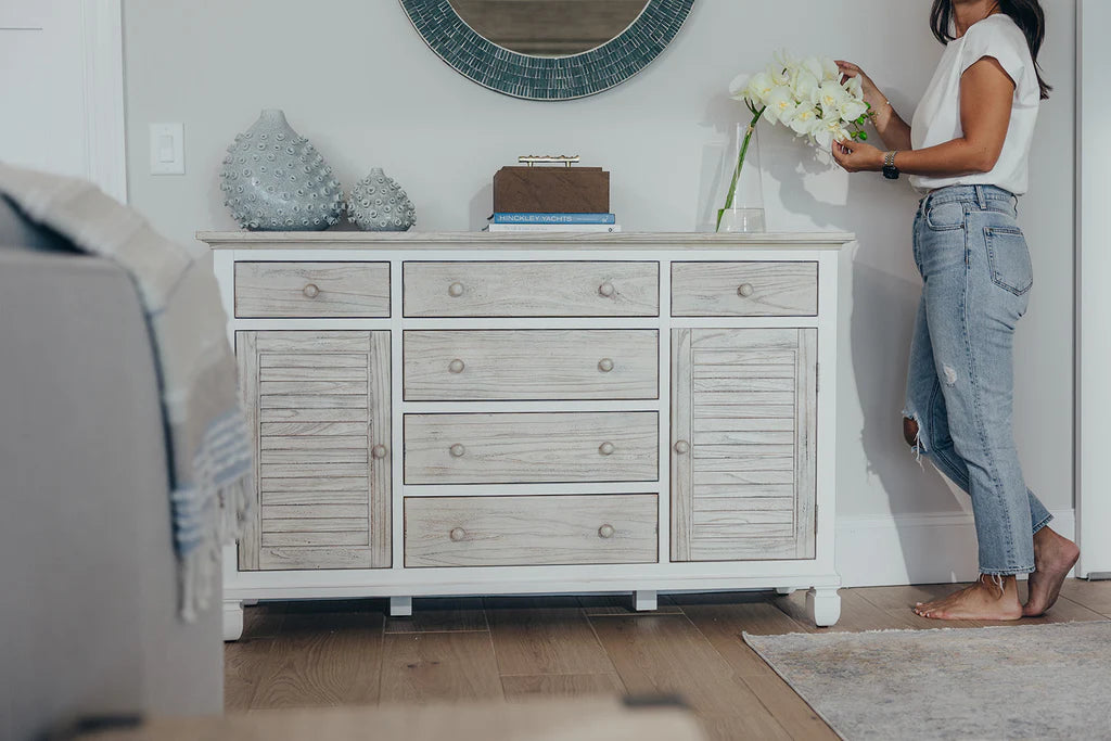 Sea Winds - Islamorada 6 Drawer / 2 Door Dresser