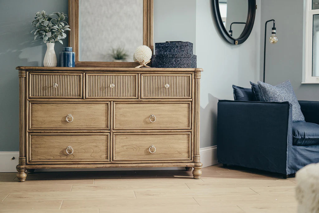 Sea Winds - Malibu 7-Drawer Dresser
