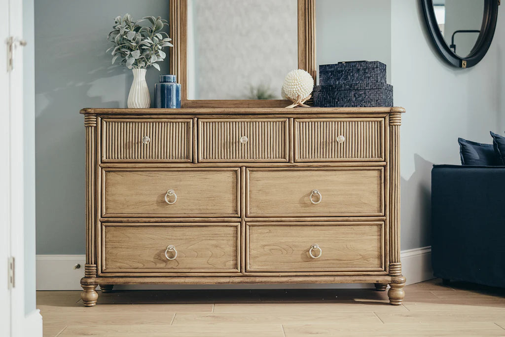 Sea Winds - Malibu 7-Drawer Dresser