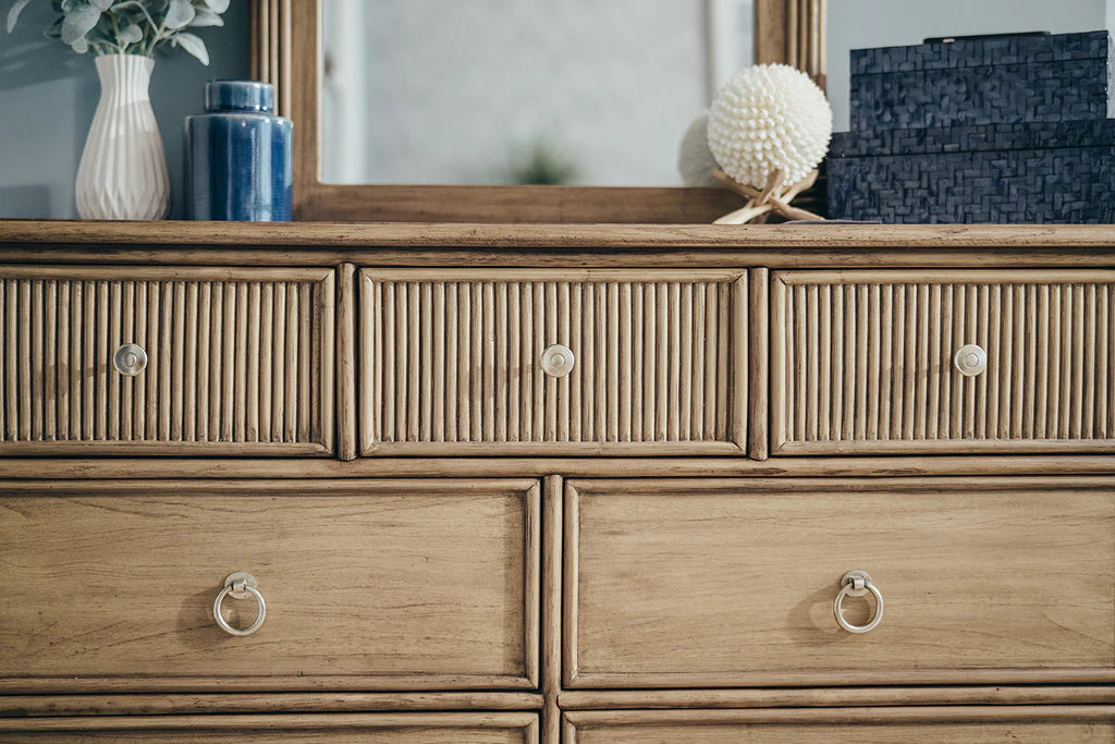 Sea Winds - Malibu 7-Drawer Dresser