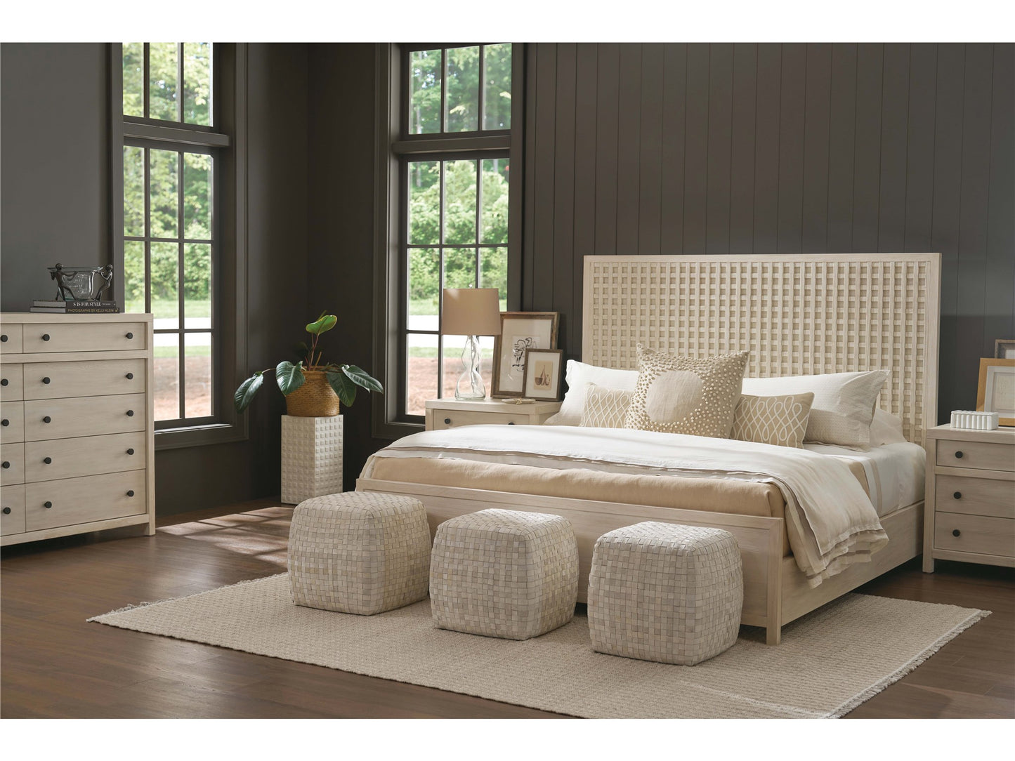 Universal - Dwell River Rock Panel Bed Queen