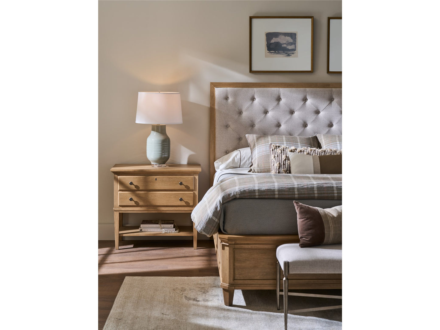 Universal - Birchaven Brindle Upholstered Bed King