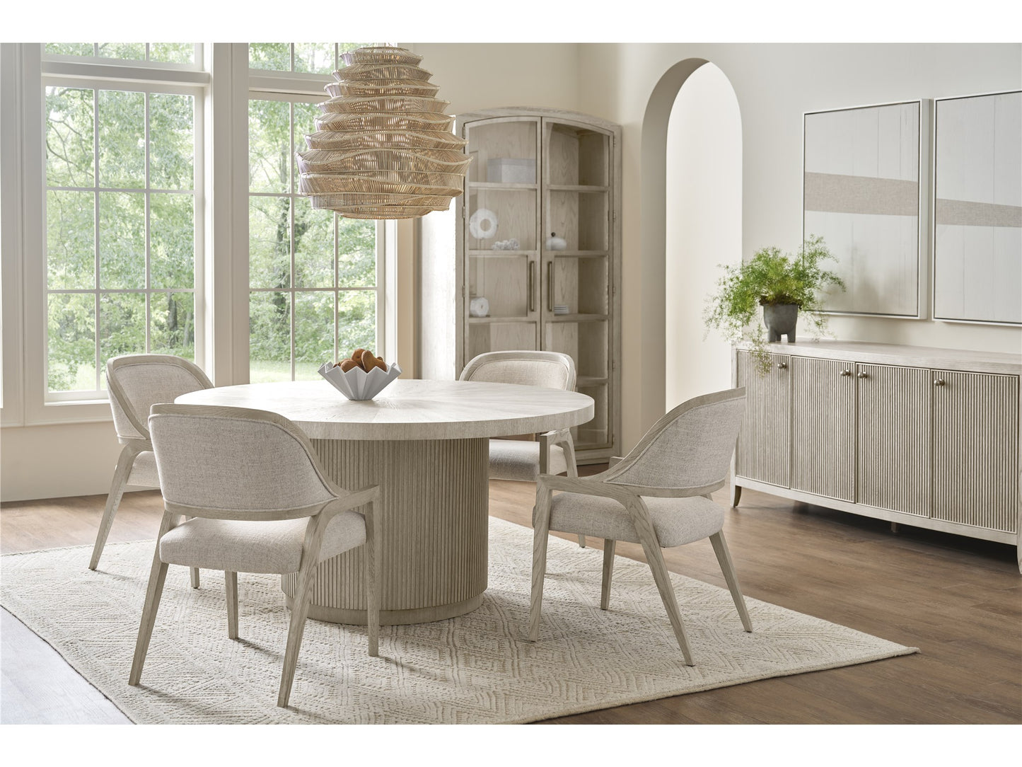 Universal - Avaline Arm Chair