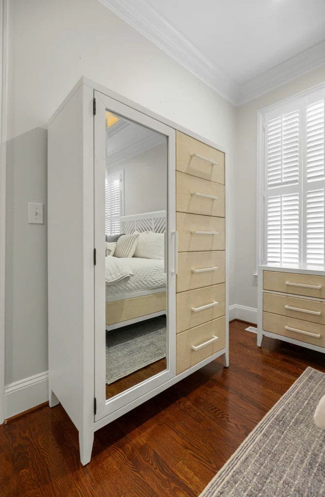 Sea Winds - Miramar Woven Mirrored Door Chest