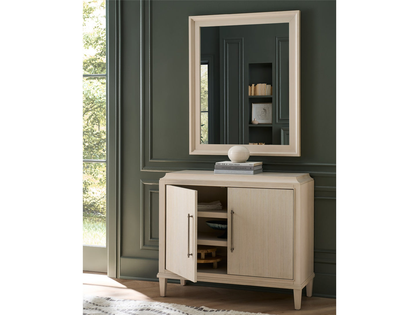 Universal - Birchaven Meadow Hall Chest