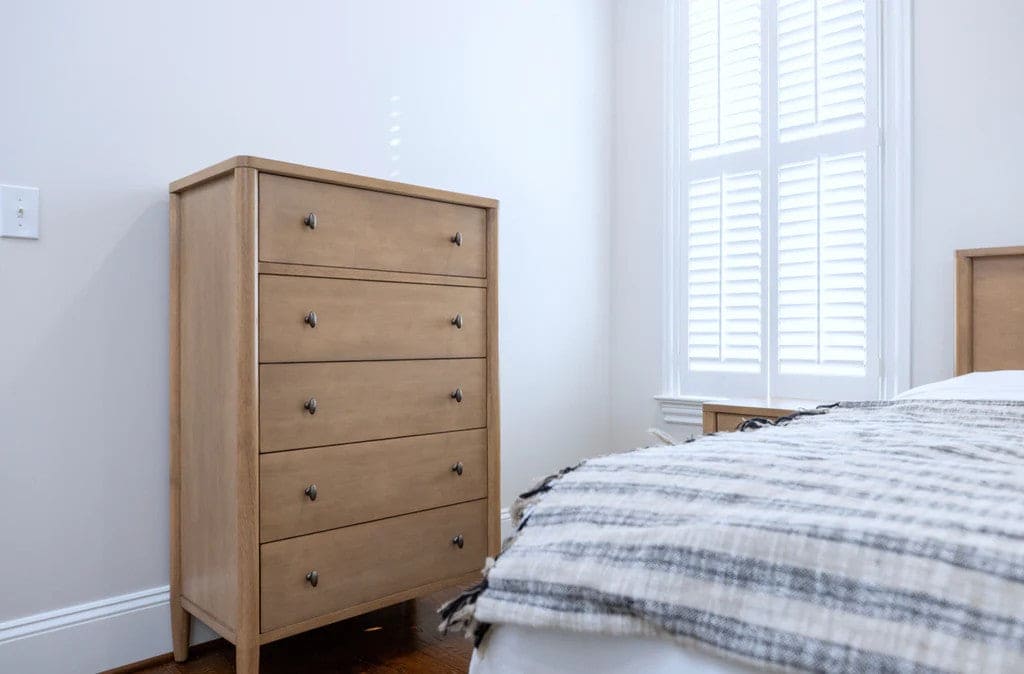 Sea Winds - Chatham 5 Drawer Chest