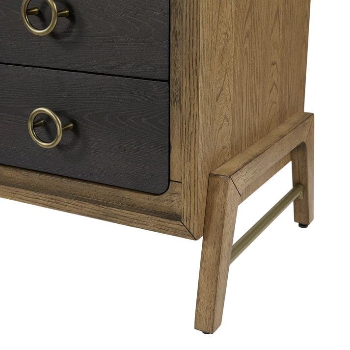 Elure - Bachelor Chest