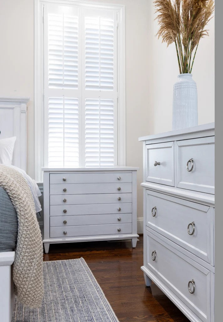 Sea Winds - Point Breeze 3 Drawer Bachelor's Chest