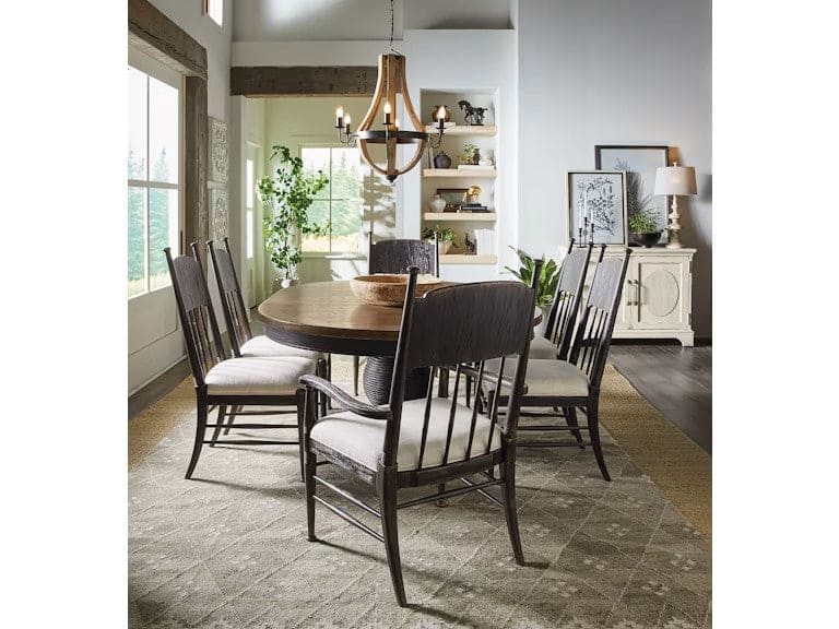 Hooker Furniture - Casual Dining Americana Round Pedestal Dining Table w/1-22in leaf