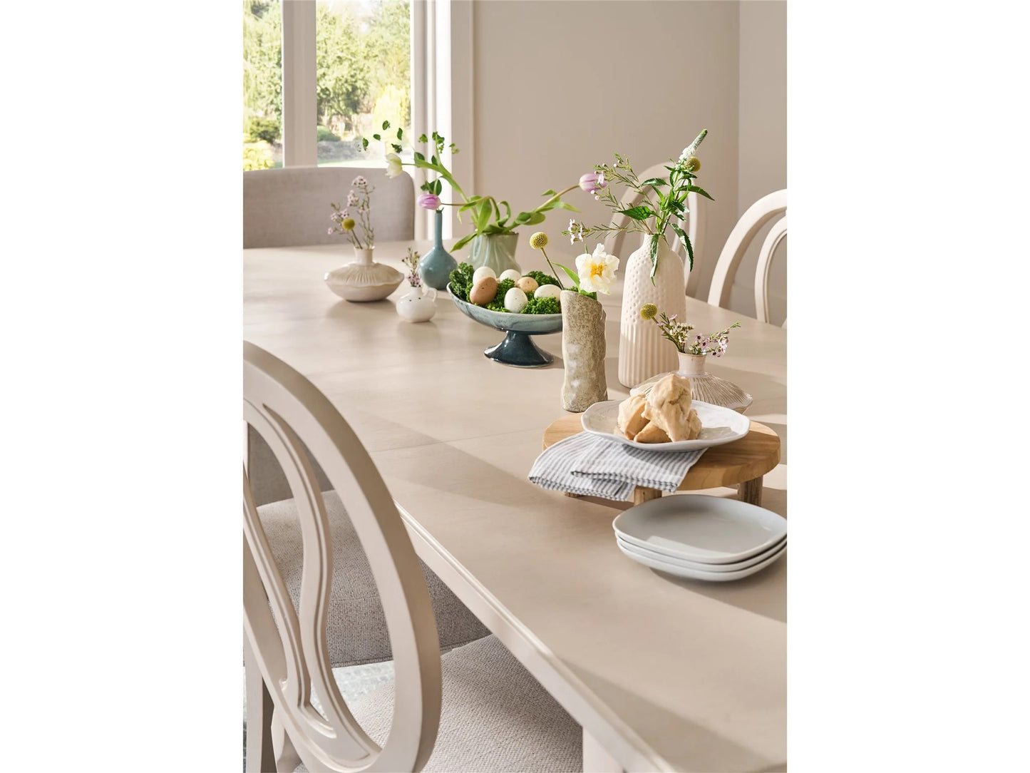 Universal - Birchaven Willow Dining Table