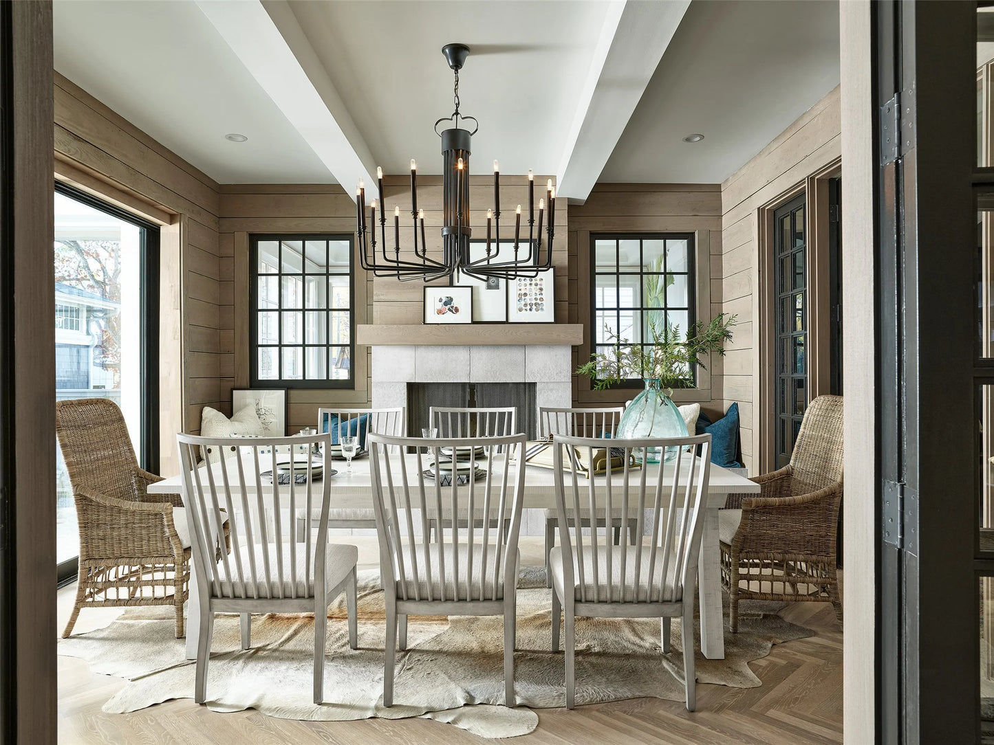UNIVERSAL - MODERN FARMHOUSE MILLER DINING TABLE