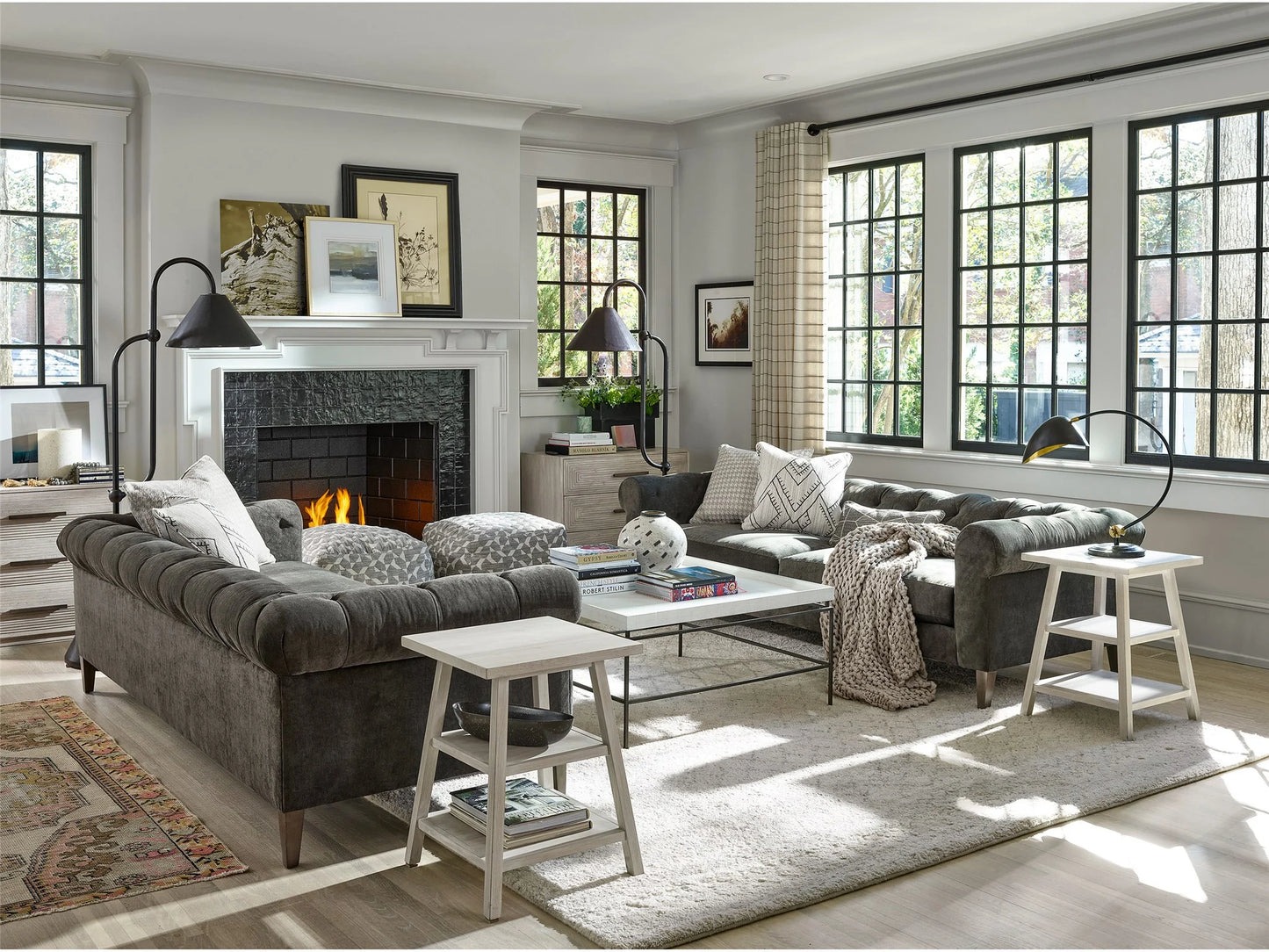 UNIVERSAL - MODERN FARMHOUSE GALEN COCKTAIL TABLE