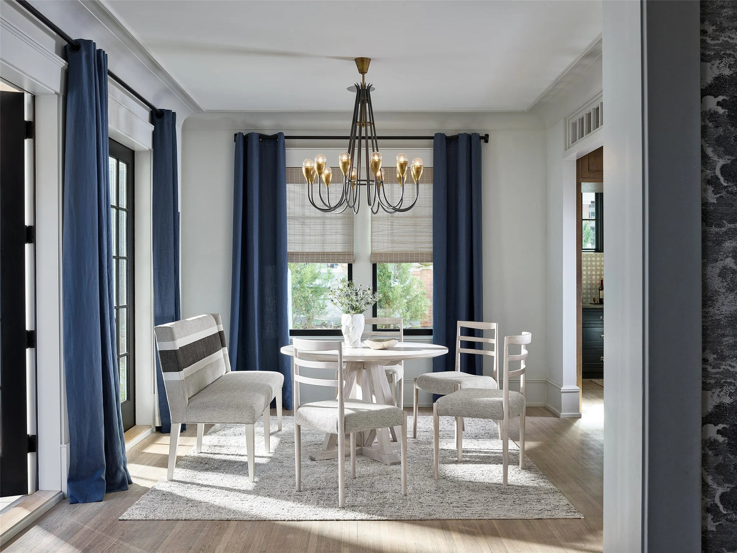 UNIVERSAL - MODERN FARMHOUSE PEYTON BANQUETTE