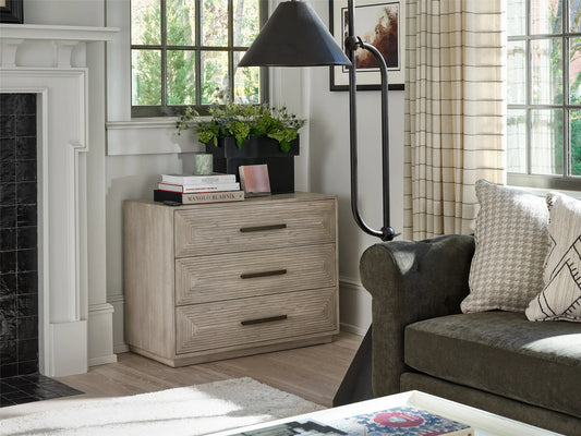 UNIVERSAL - MODERN FARMHOUSE COLLINS CHEST