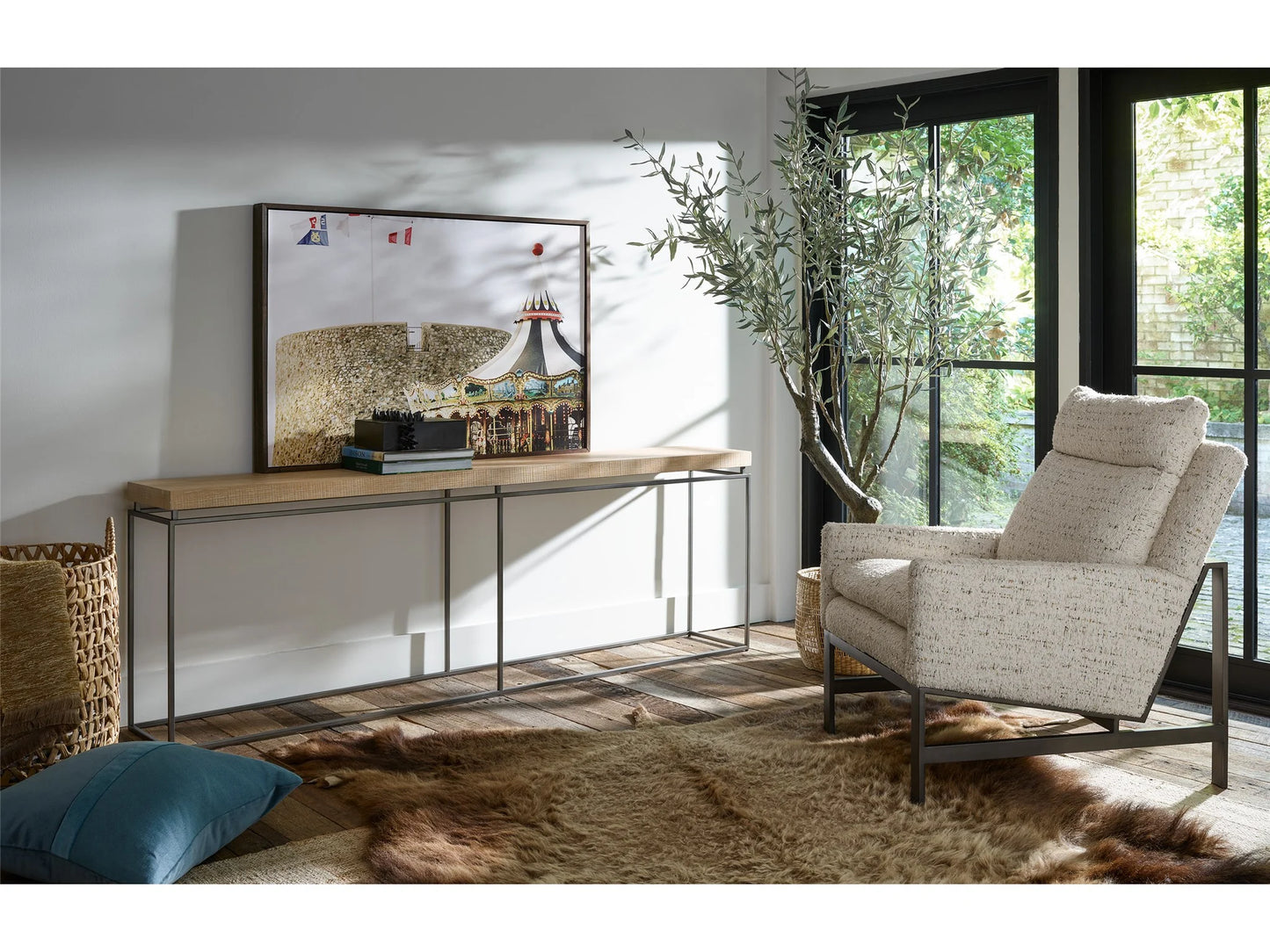 UNIVERSAL - MODERN FARMHOUSE WATTS CONSOLE TABLE