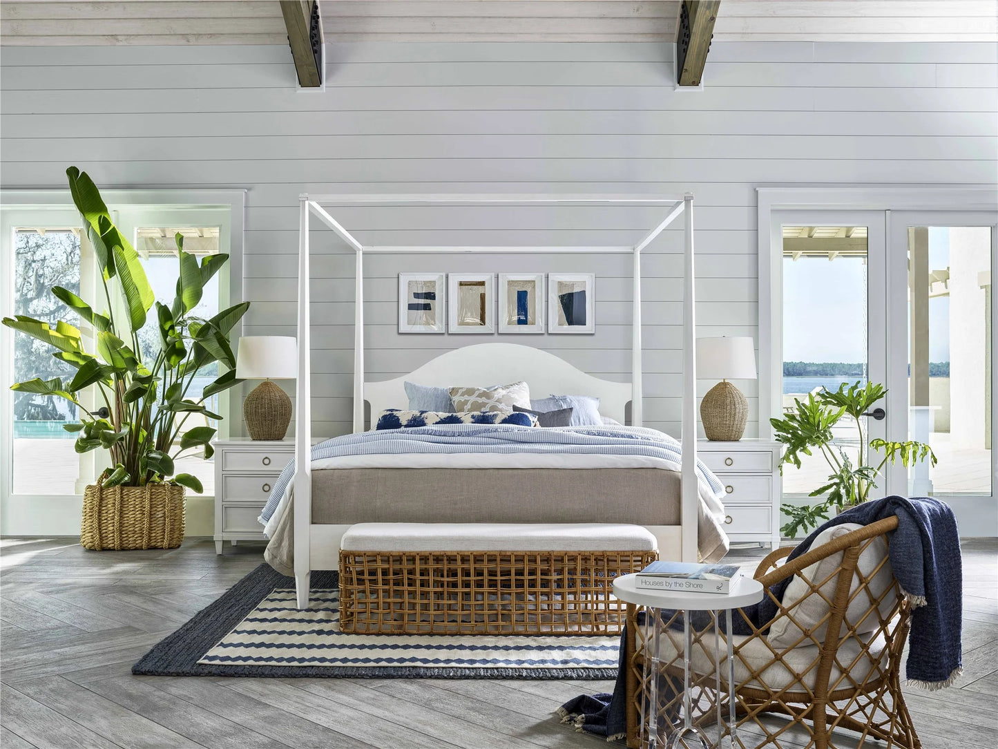 UNIVERSAL - GETAWAY COASTAL LIVING HOME RATTAN BENCH