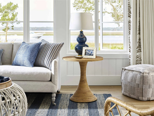 UNIVERSAL - GETAWAY COASTAL LIVING HOME TULUM ACCENT TABLE