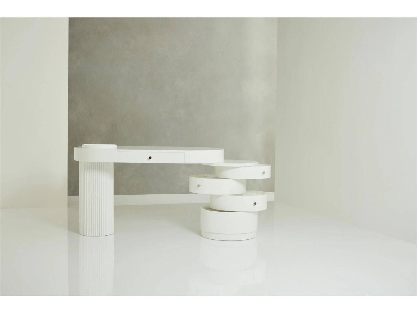 UNIVERSAL - TRANQUILITY - MIRANDA KERR HOME MODE DESK VANITY