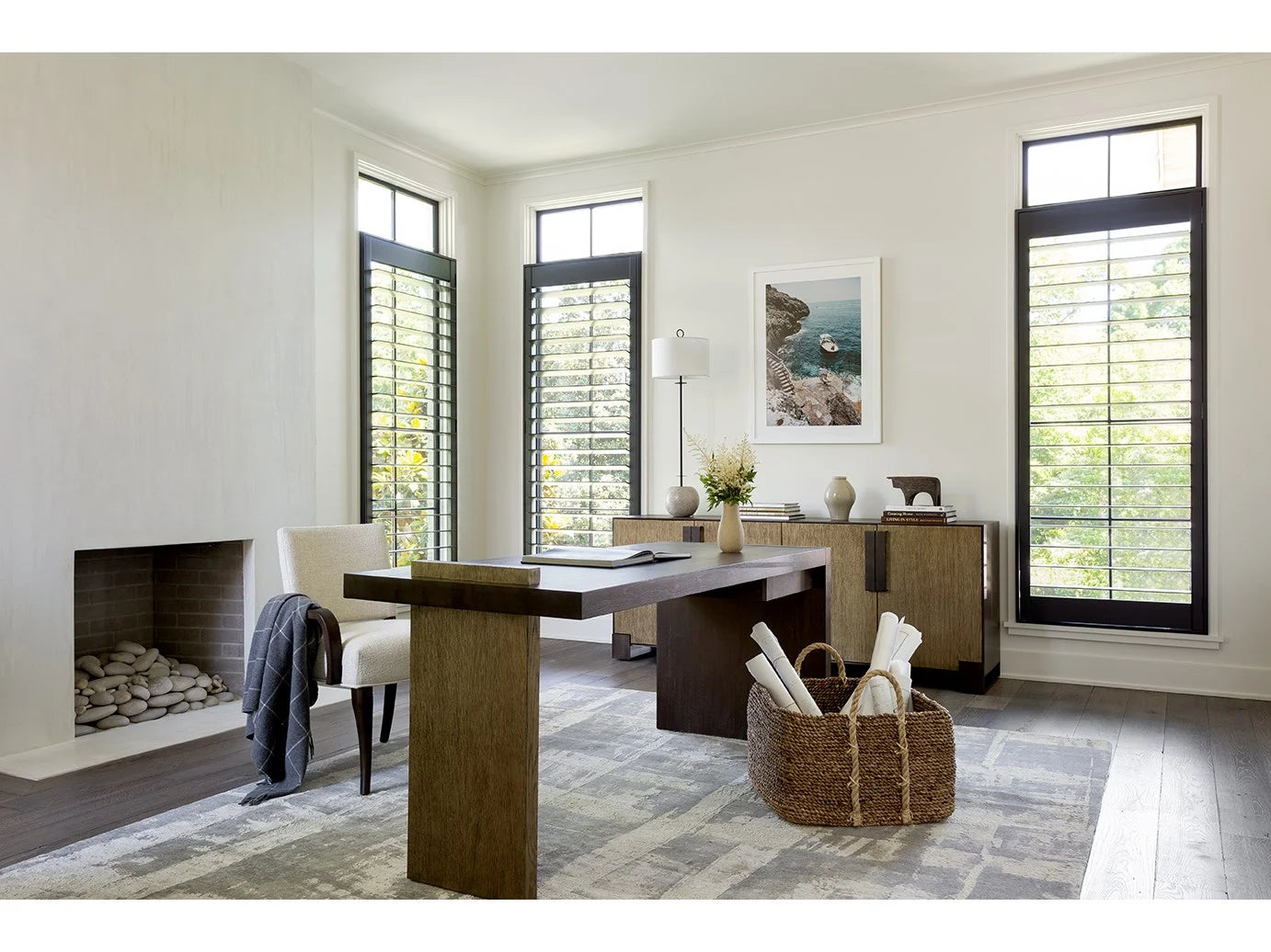 UNIVERSAL - ERINN V X UNIVERSAL PALMERA DESK