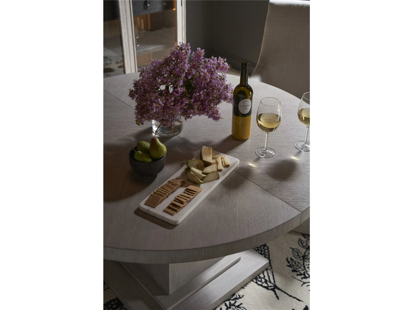 Universal - Coalesce Rasmus Round Dining Table