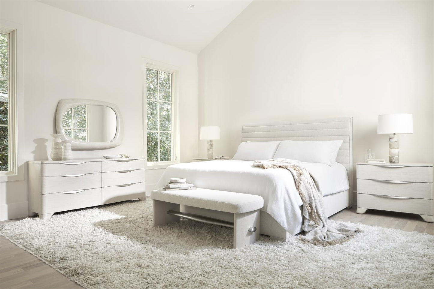 Bernhardt Sereno Panel Bed King — K1945