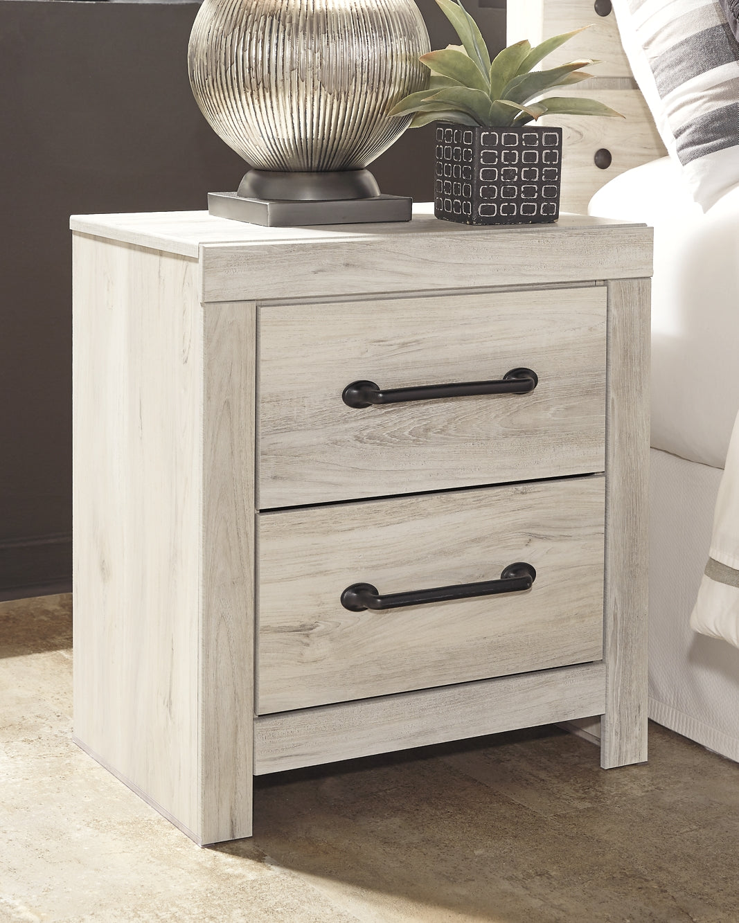 Cambeck Panel Headboard With Mirrored Dresser, Chest And 2 Nightstands
