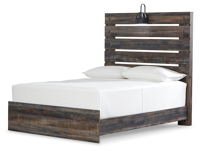 Drystan Panel Bed With Mirrored Dresser And Chest