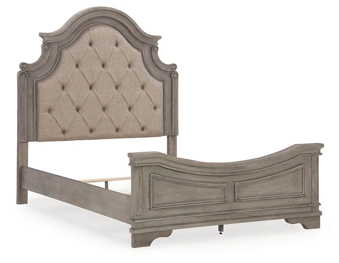 Lodenbay Panel Bed