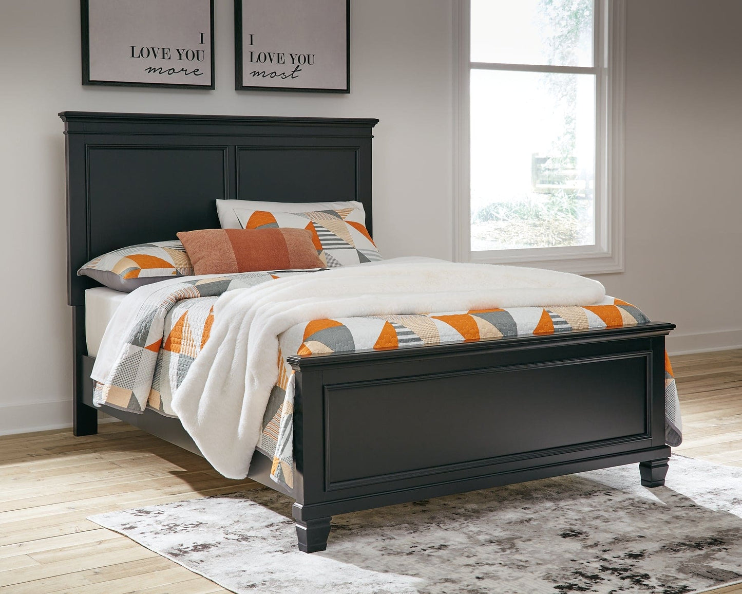 Lanolee Panel Bed