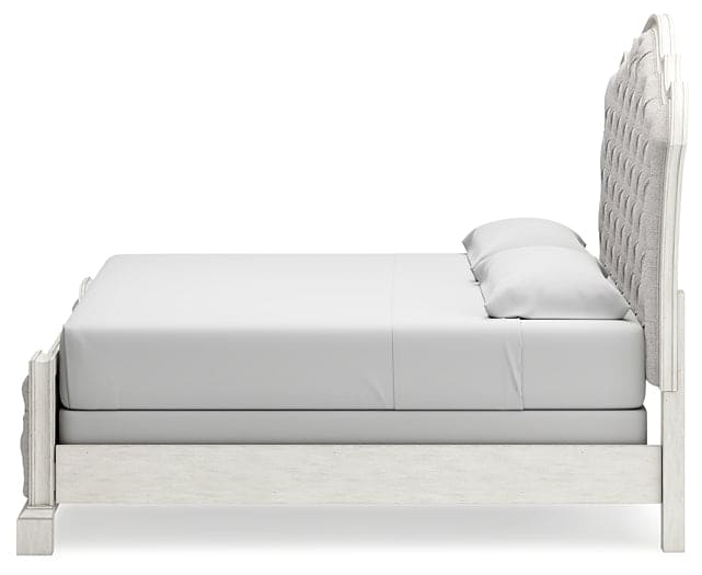 Arlendyne  Upholstered Bed