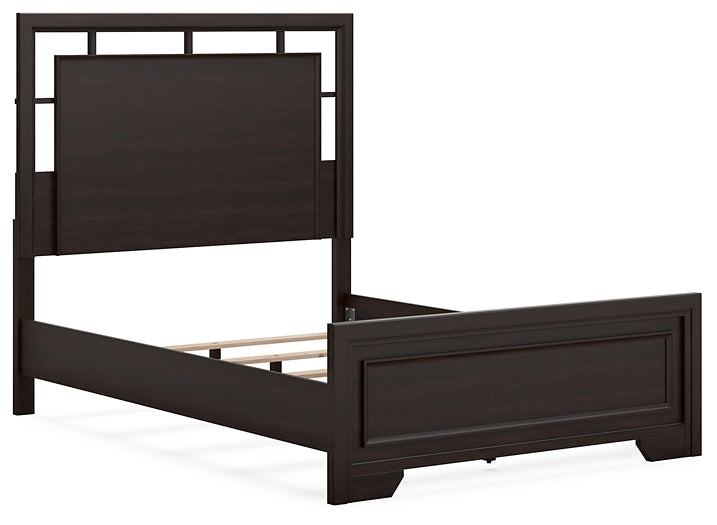 Covetown Panel Bed