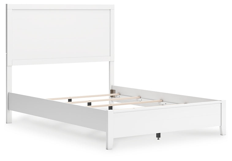 Binterglen Panel Bed