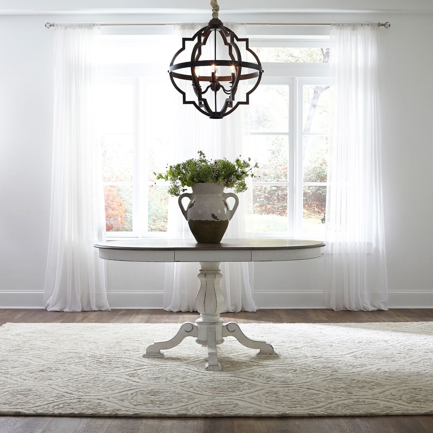 Magnolia Manor - 5 Piece Pedestal Table Set