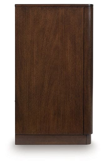 Dilenno Dining Room Server