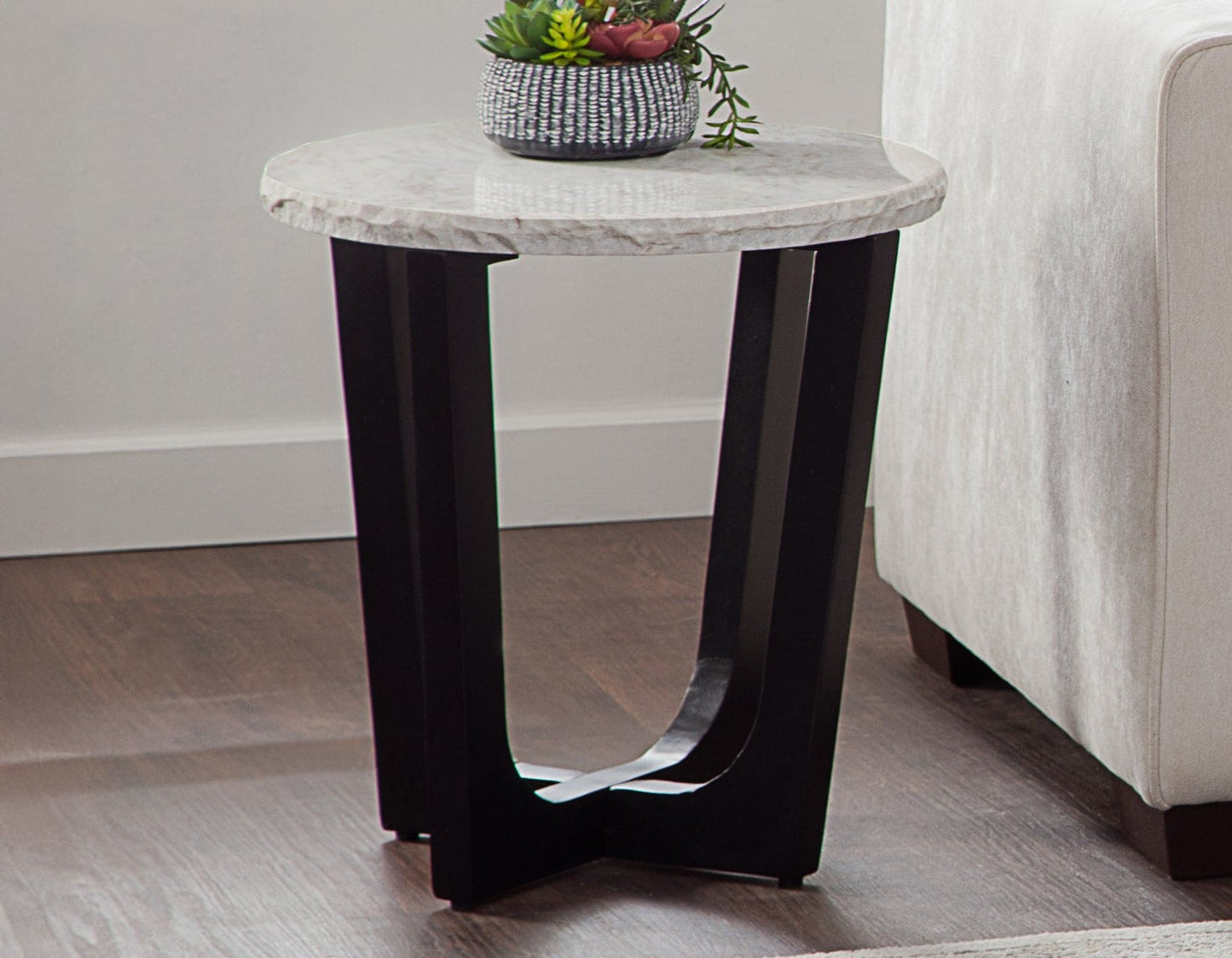 Chrissy 20″ Round White Marble End Table
