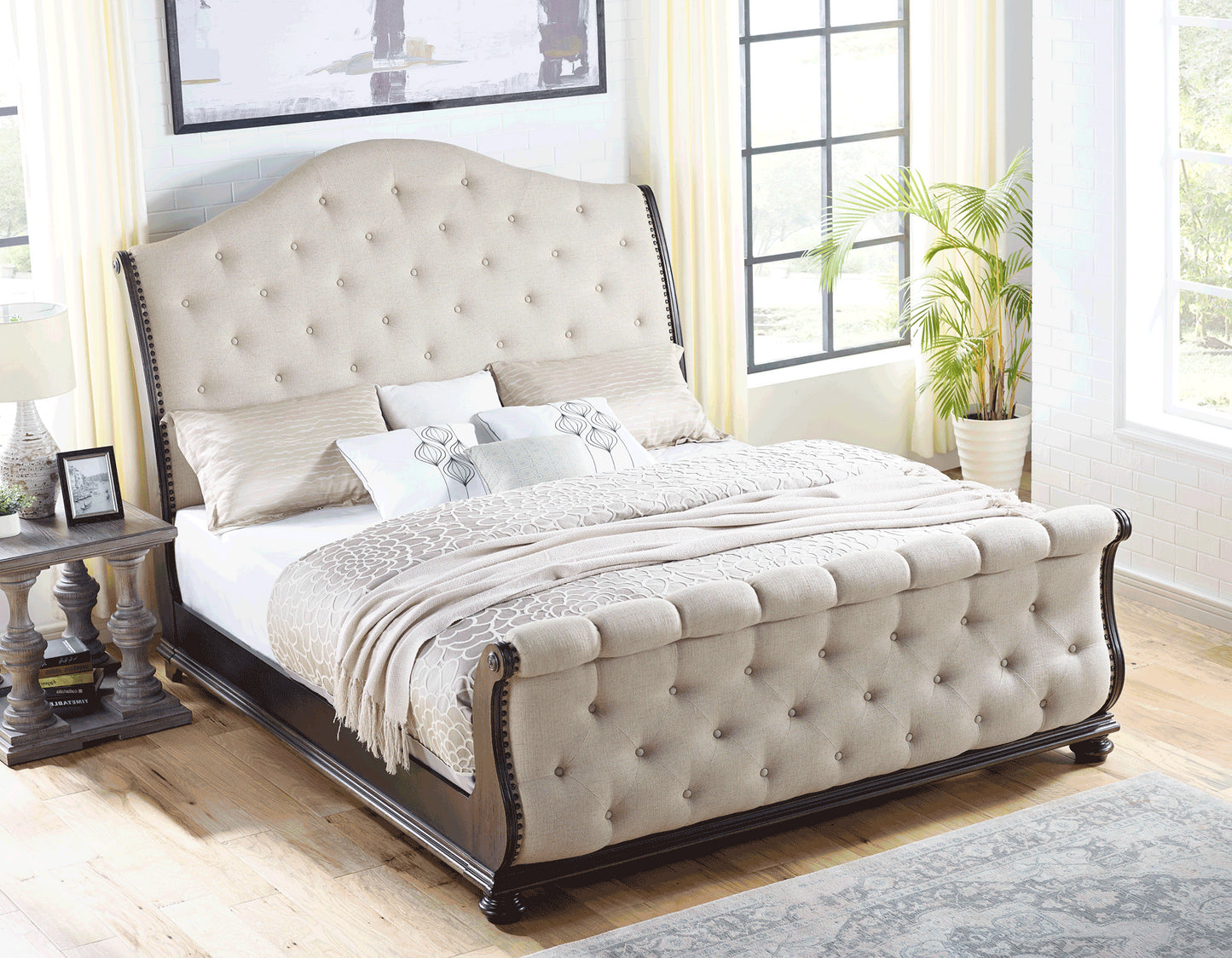 Rhapsody Queen Sleigh Bed