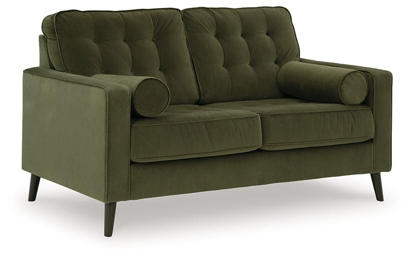Reveon Lakes Loveseat