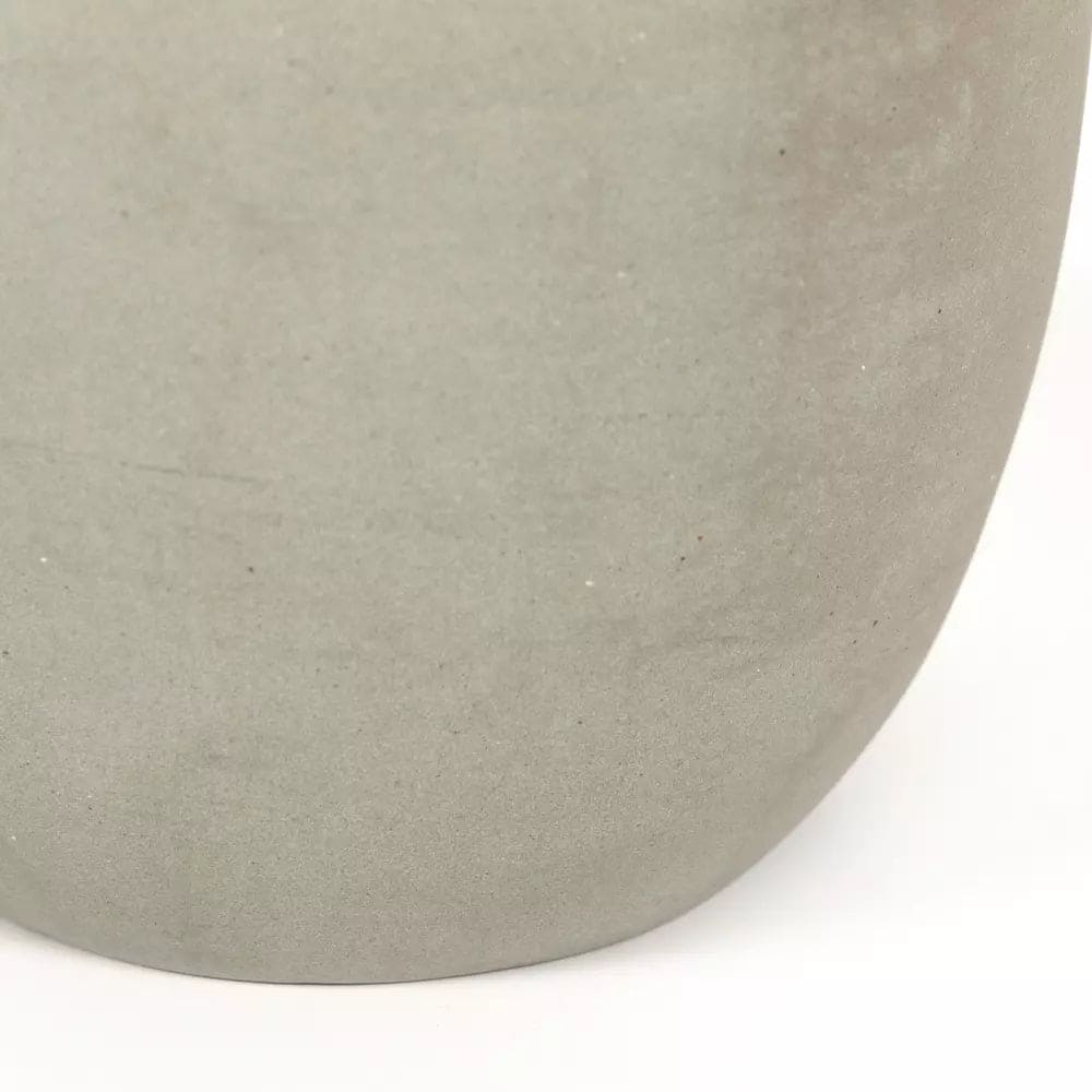 Ilari Vase