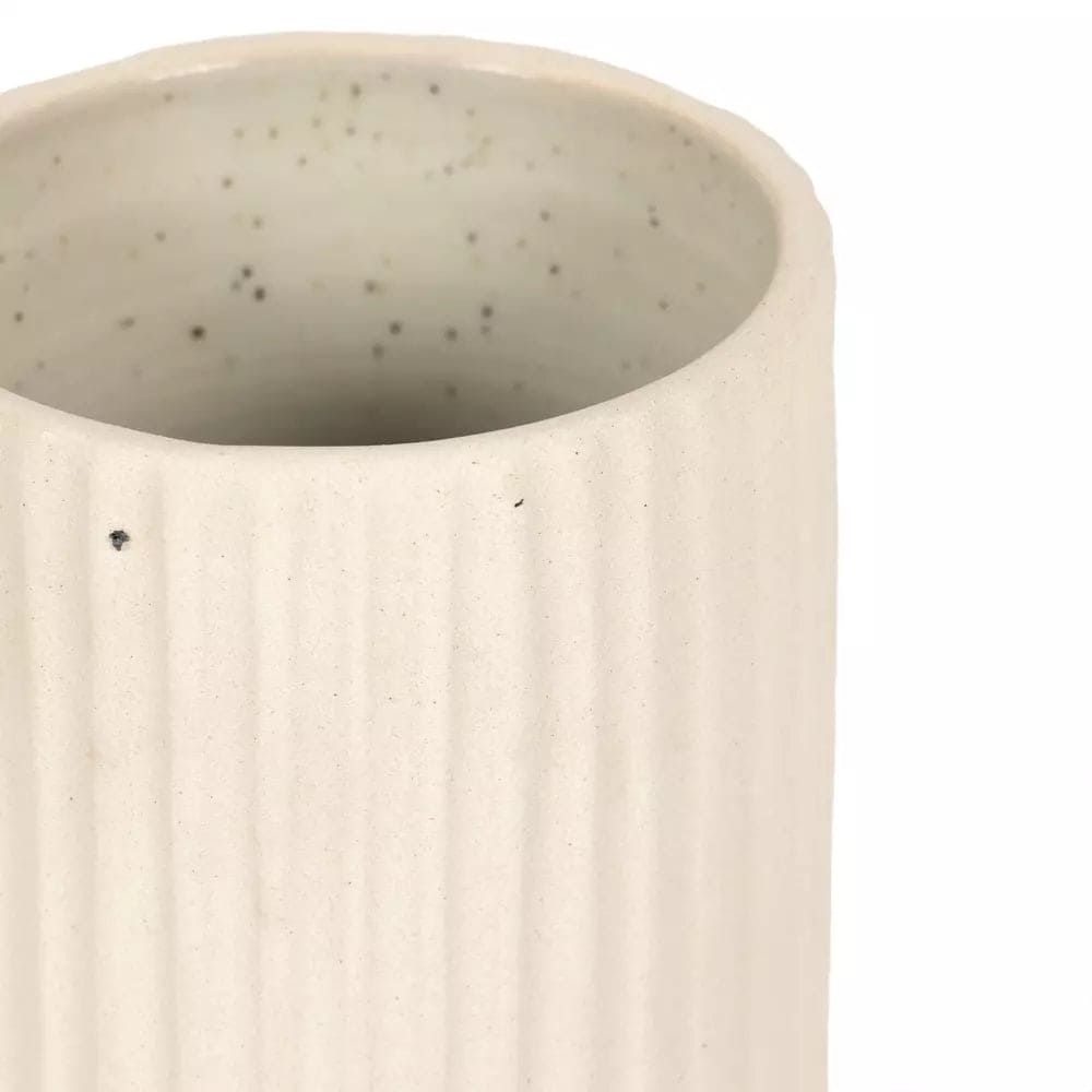 Julio Vase
