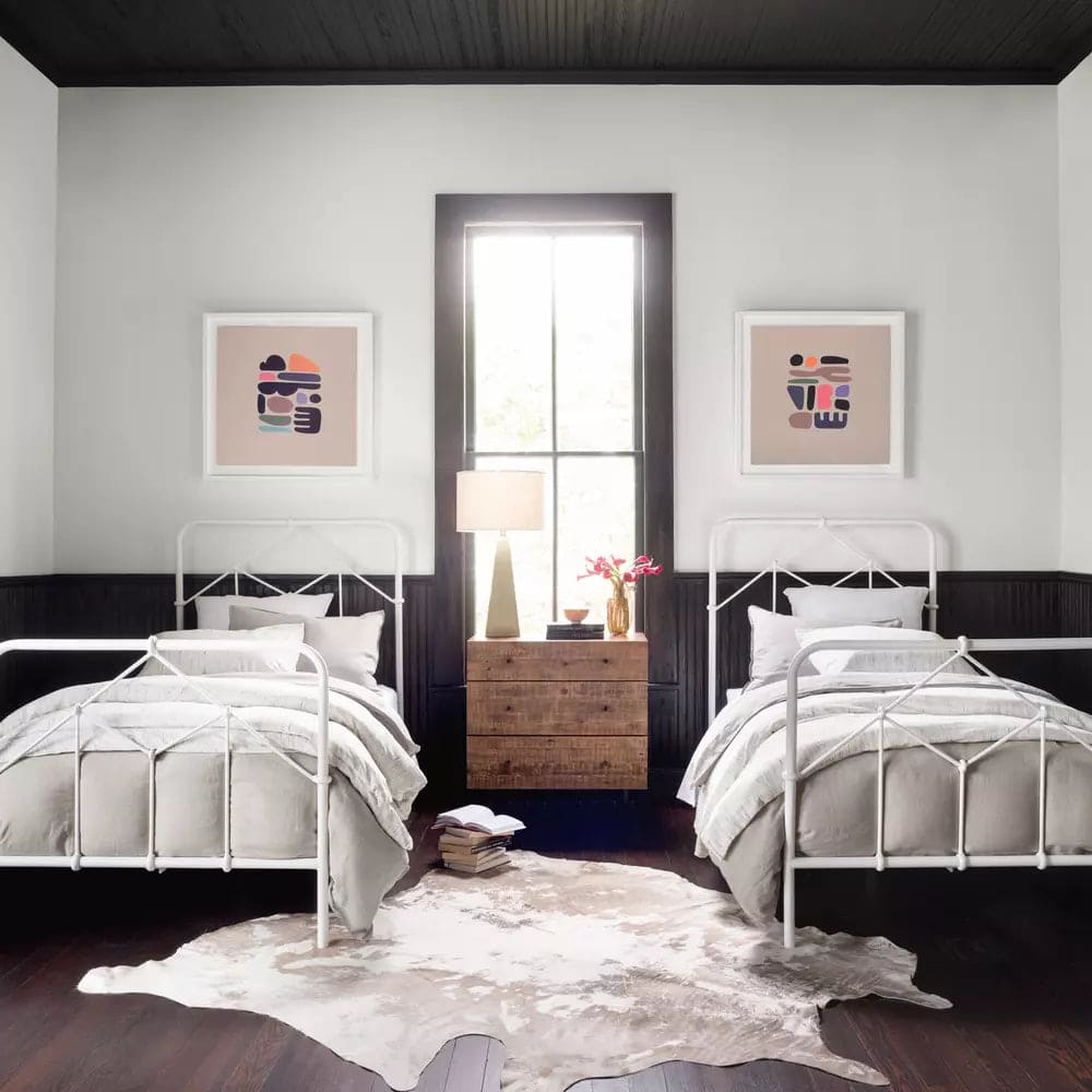 Harland Modern Cowhide Rug