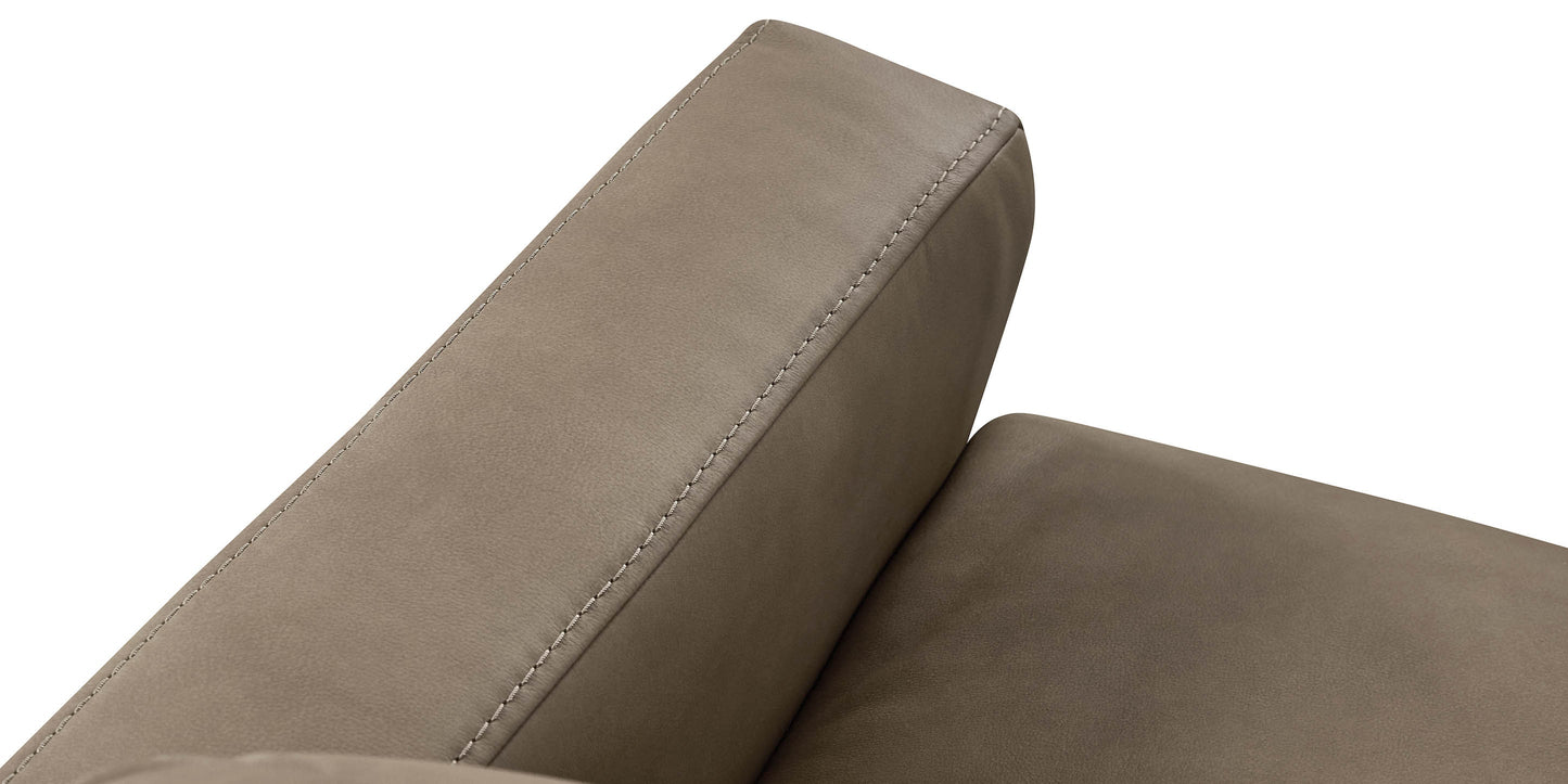 Bassett Club Level Caswell Leather Power Reclining Loveseat — Bassett manufacturer gallery — Caswell Goodland Mushroom — Loveseat w/Power