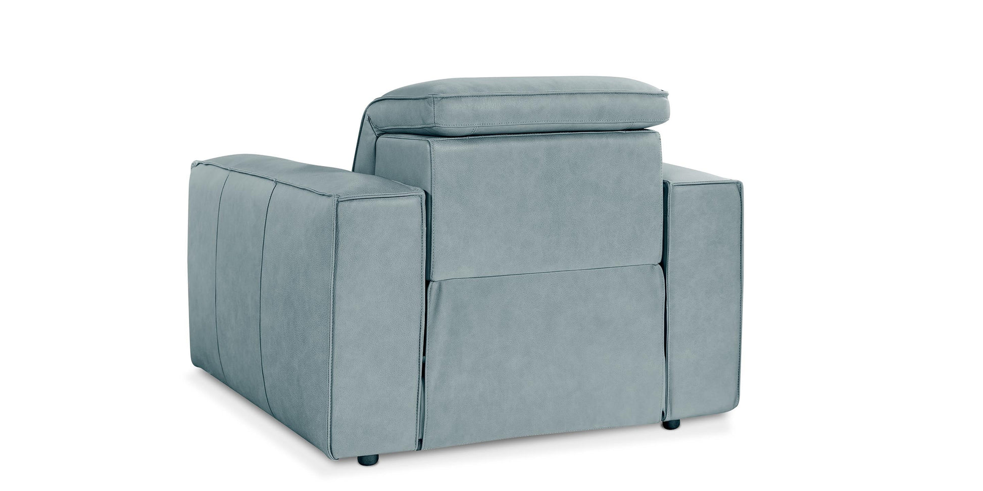 Bassett Club Level Wesley Leather Zero Gravity Power Recliner — Bassett manufacturer gallery — Wallsaver Recliner w/ Power image number 9