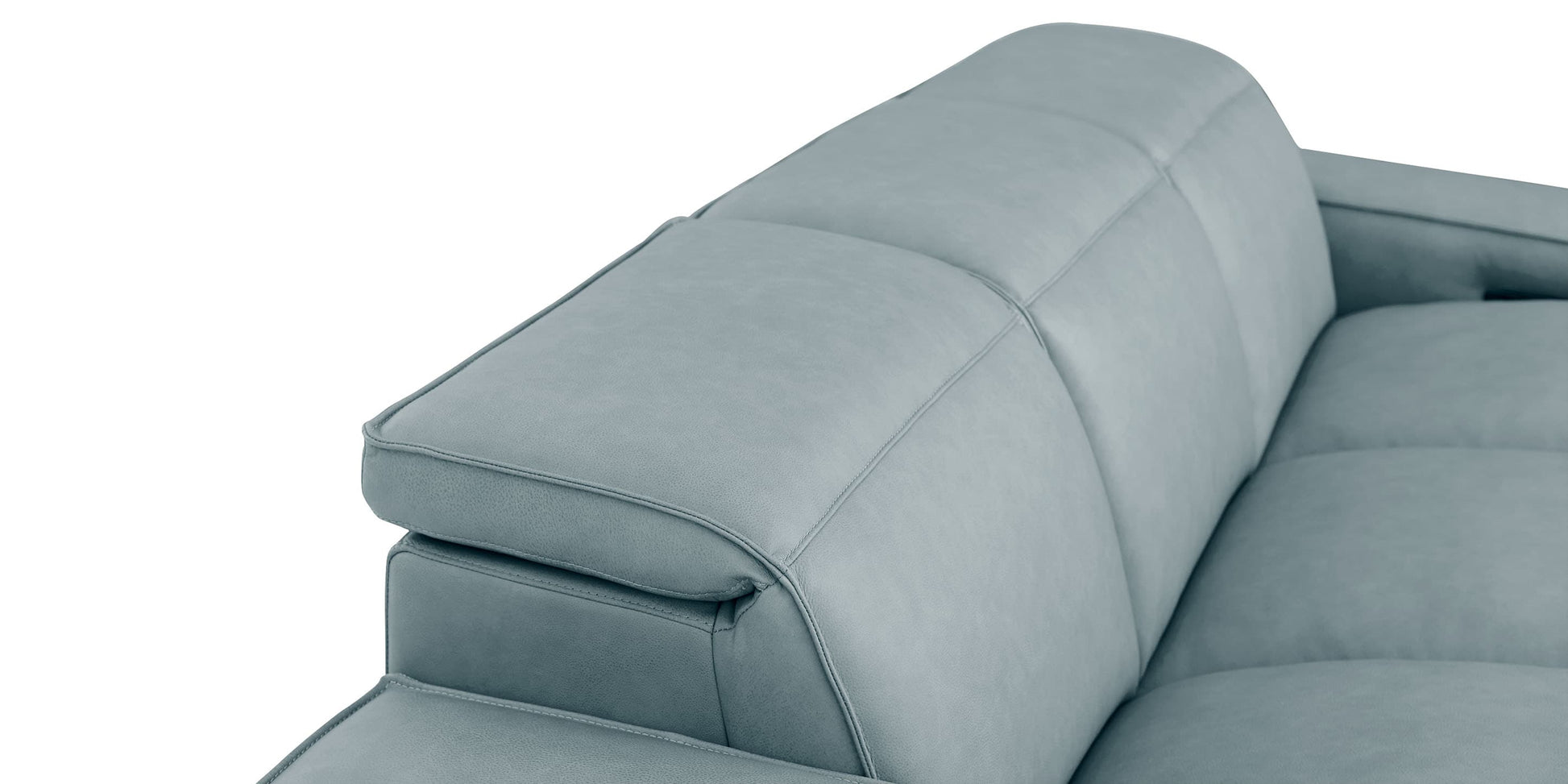 Bassett Club Level Wesley Leather Power Reclining Sofa — Bassett manufacturer gallery — Sofa w/ Powerr image number 10