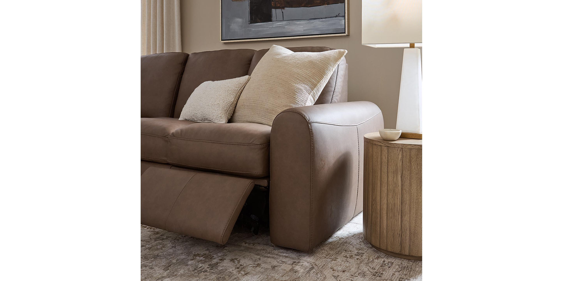 Bassett Club Level Sonny Leather Power Reclining Sofa — Bassett manufacturer gallery — Sofa w/ Power image number 4