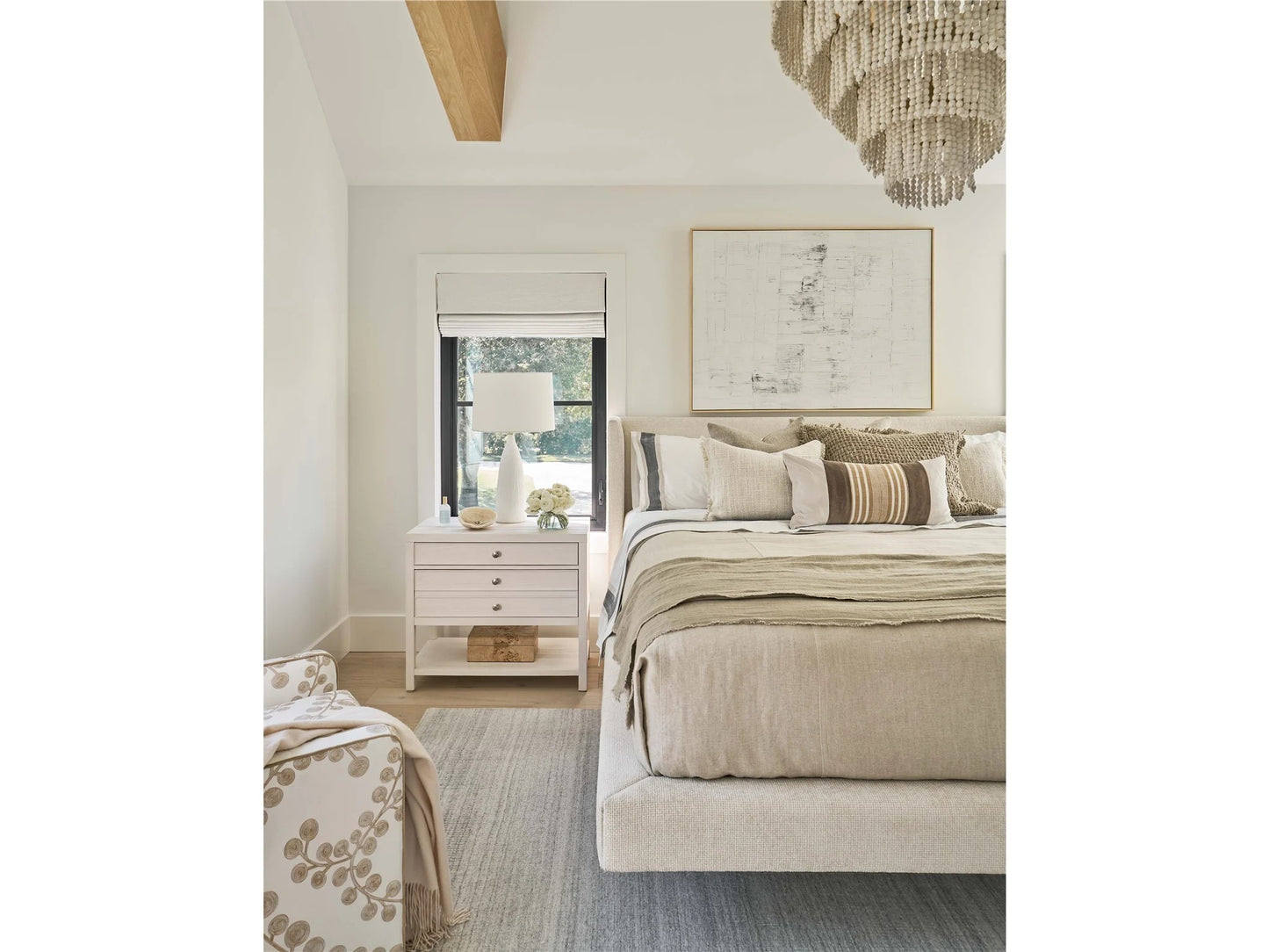Universal - Weekender Coastal Living Home Sainte-Ann Upholstered Bed King