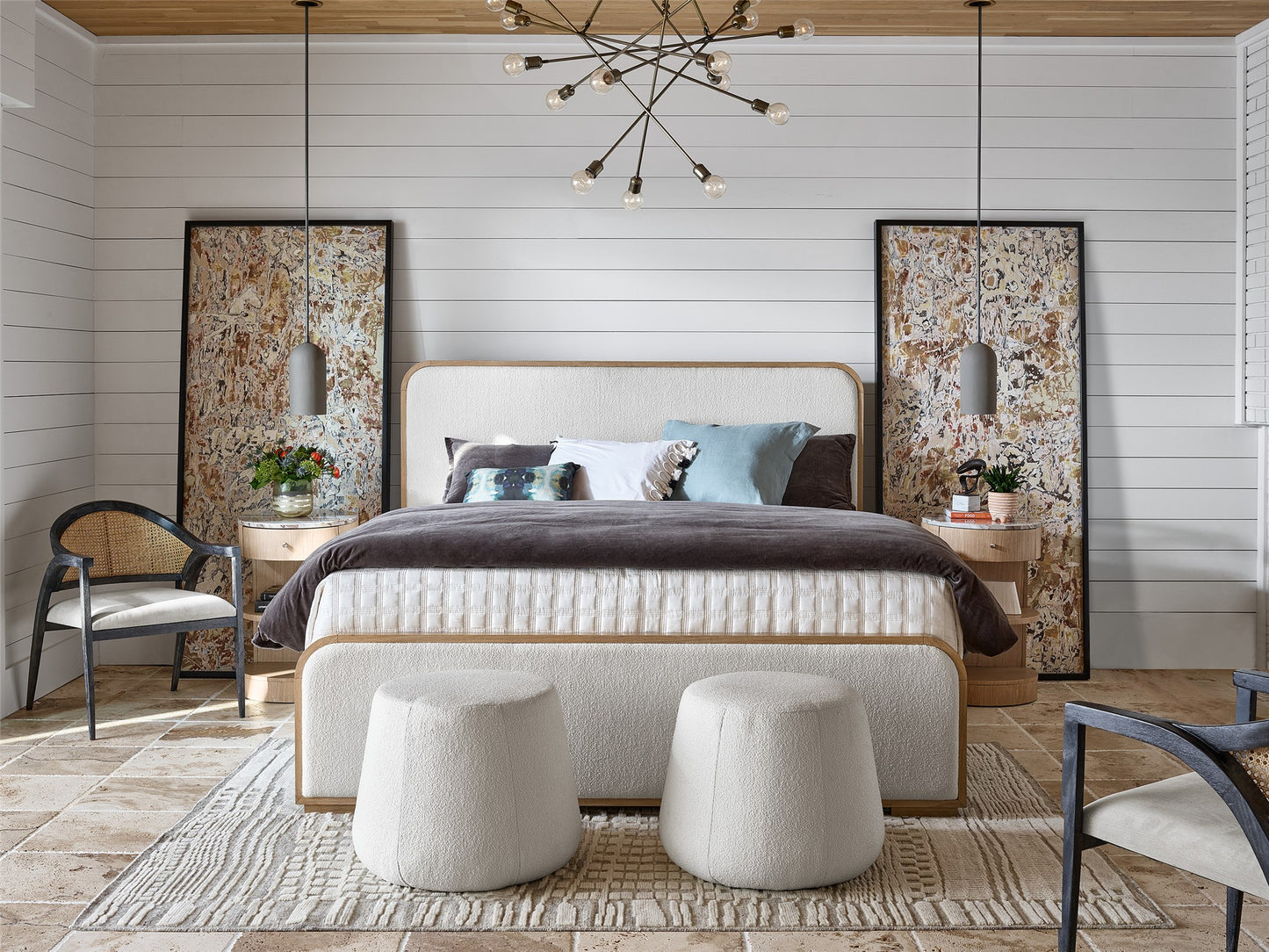Universal - Nomad-Modern Bed King