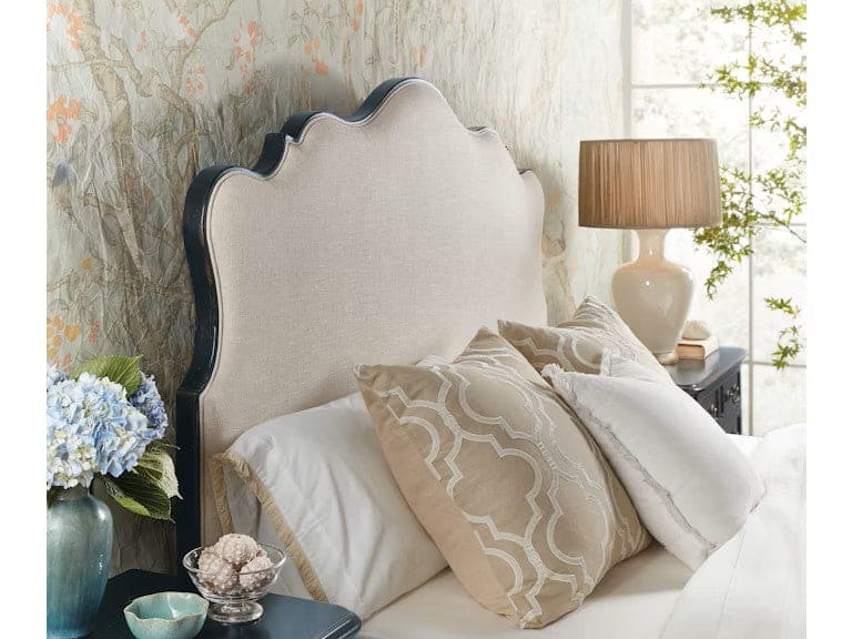 Hooker Furniture - Bedroom Charleston Upholstered Bed