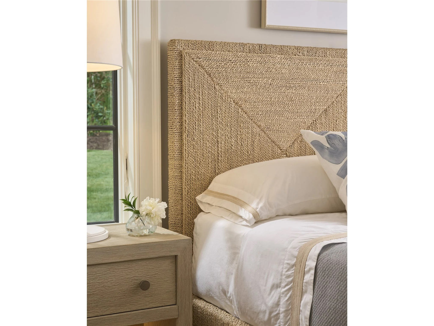 Universal - Oasis-Coastal Living Home Abaca Woven Bed King